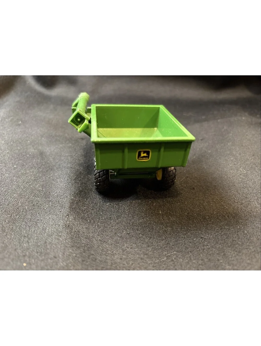 1/64 Ertl John Deere Gravity Feed Wagon Grain Cart Farm Toy Tractor Implement